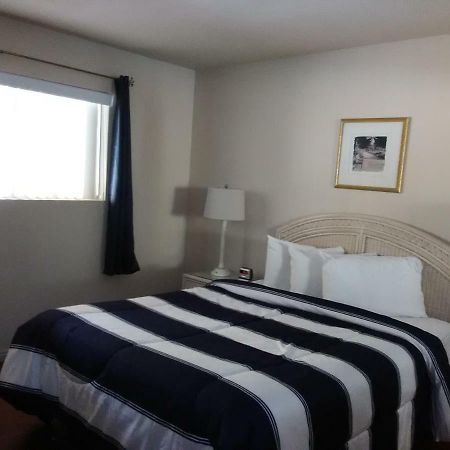 Hidden Palms Resort & Condominiums Lake Havasu City Exterior photo
