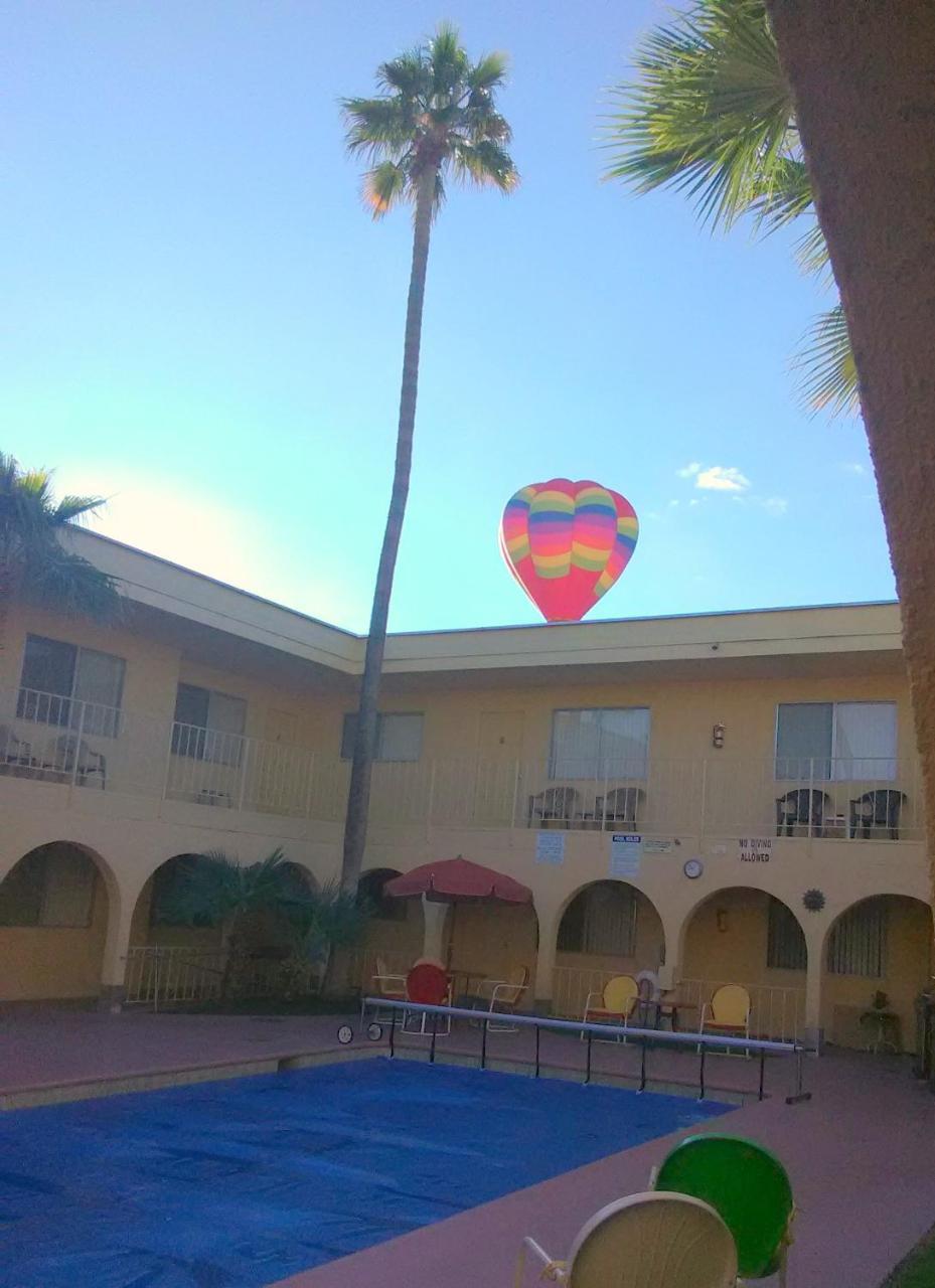 Hidden Palms Resort & Condominiums Lake Havasu City Exterior photo